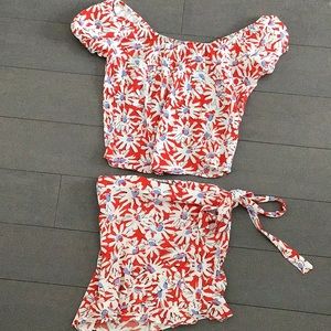 Two piece flower set from Aqua